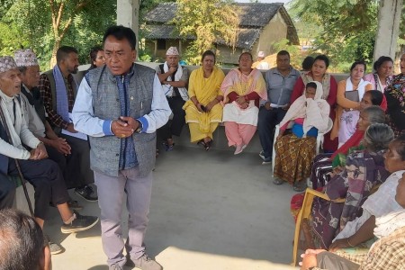 बाँके-३ मा एमालेका उम्मेदवारहरु जनभेटघाटमा